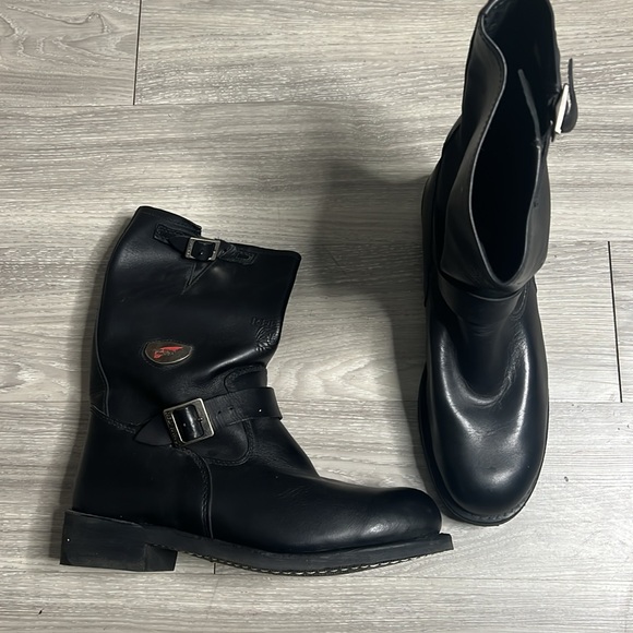 Red Wings Buckle Black Leather Boots (13) - Picture 6 of 17